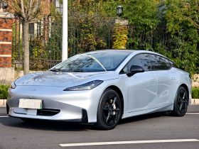昊铂GT 2023款 710后驱超充版