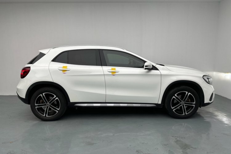 奔驰GLA 2018款 GLA 200 时尚型车身外观6003