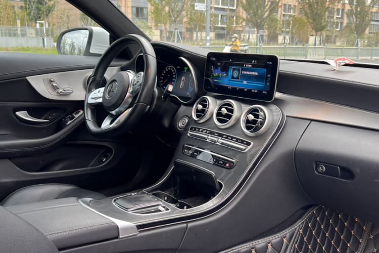 奔驰C级(进口) 2020款 C 260 轿跑车局部细节16