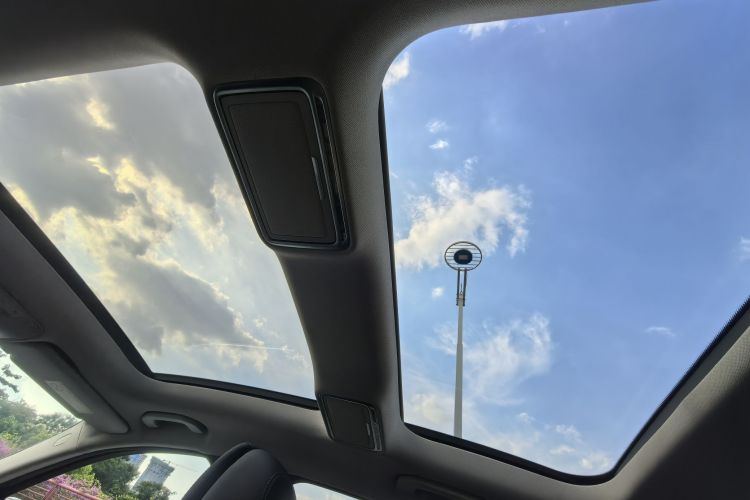 奔驰C级 2016款 C 200 L 运动型中控内饰7014