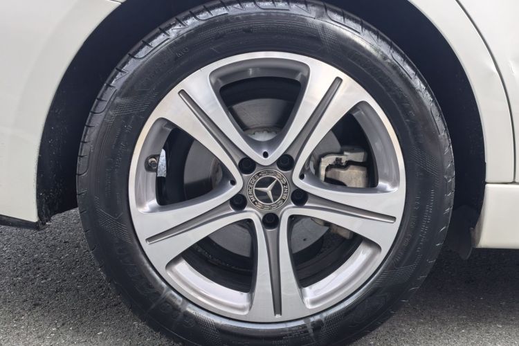 奔驰C级 2022款 改款 C 200 L 运动版车身外观6009