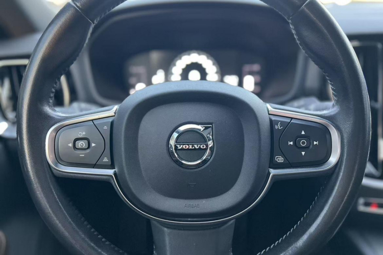 沃尔沃S60 2022款 B4 智逸豪华版局部细节13