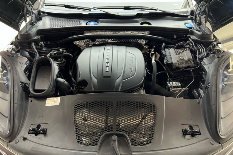 保时捷 2021款 Macan 2.0T中控内饰7010