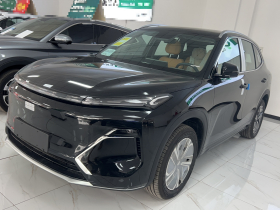 吉利银河 银河星舰7 EM-i 2025款 120km 启航+版