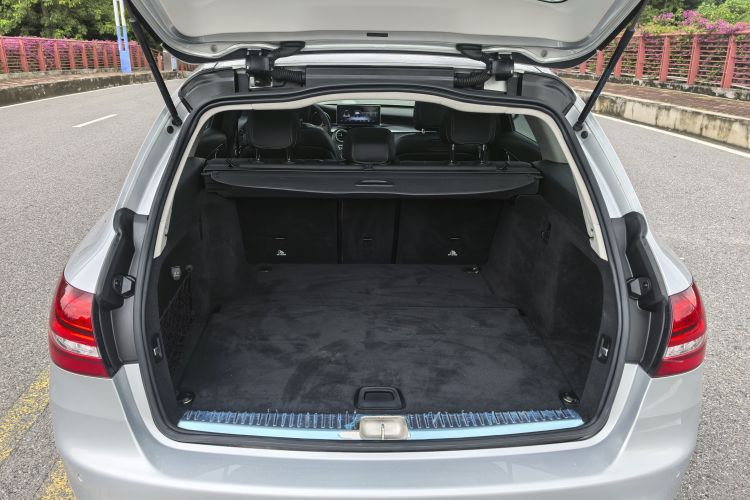 奔驰C级(进口) 2015款 C 200 旅行轿车中控内饰7011