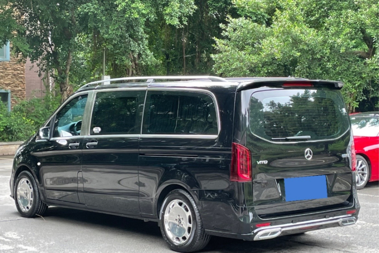 奔驰 威霆 2021款 2.0T 商务版 7座车身外观6003