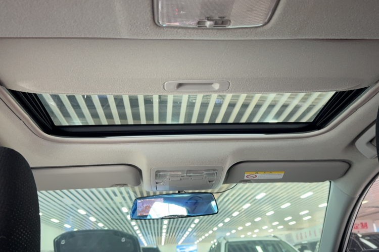 丰田 雷凌 2016款 1.6G CVT精英版局部细节22