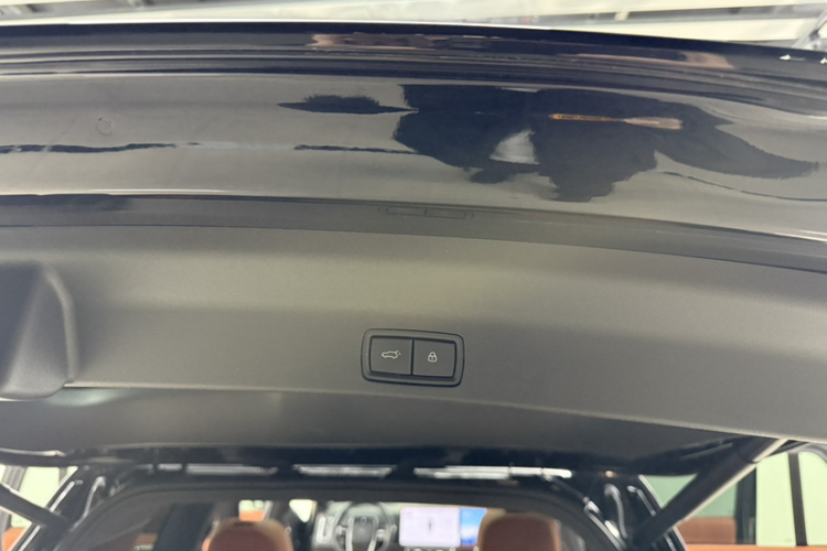 理想汽车 理想L9 2024款 Ultra中控内饰7011