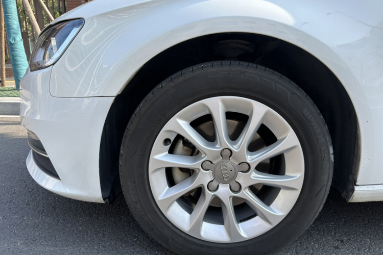 奥迪A3 2014款 Sportback 35 TFSI 自动进取型车身外观6001