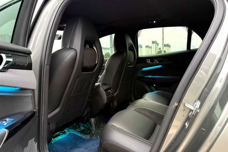 领克03 2021款 2.0TD 自动劲Plus中控内饰7004