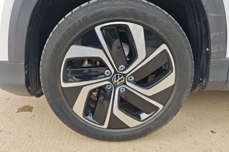 大众 途岳 2024款 300TSI 两驱满月版车身外观6011