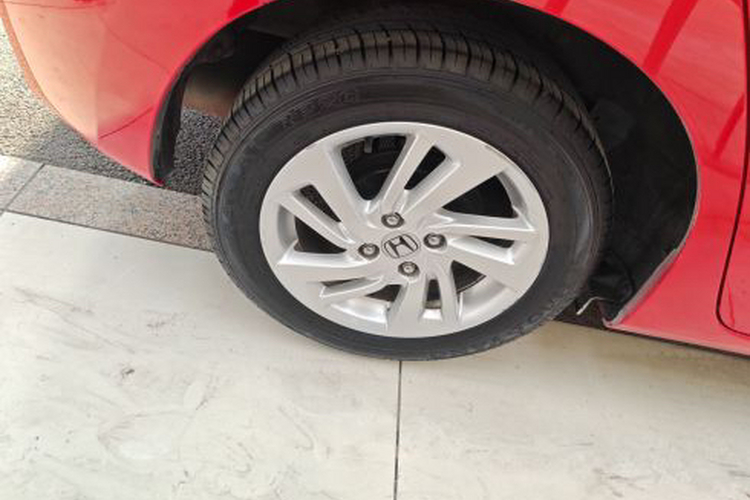 本田 飞度 2016款 1.5L SE CVT时尚型车身外观6007