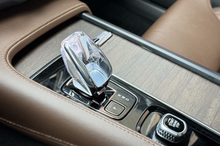 沃尔沃S90 2024款 B5 智雅豪华版中控内饰7005