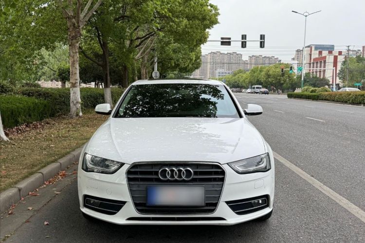 奥迪A4L 2013款 35 TFSI 自动舒适型车身外观6001
