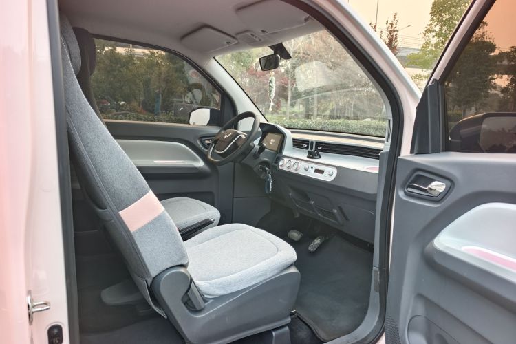 五菱汽车 宏光MINIEV 2021款 马卡龙时尚款 磷酸铁锂中控内饰7002