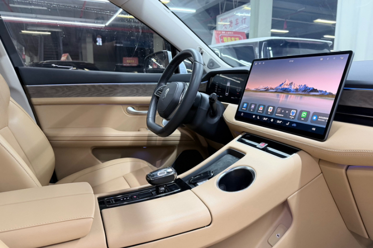 鸿蒙智行 问界M5 2022款 增程四驱旗舰版局部细节9004