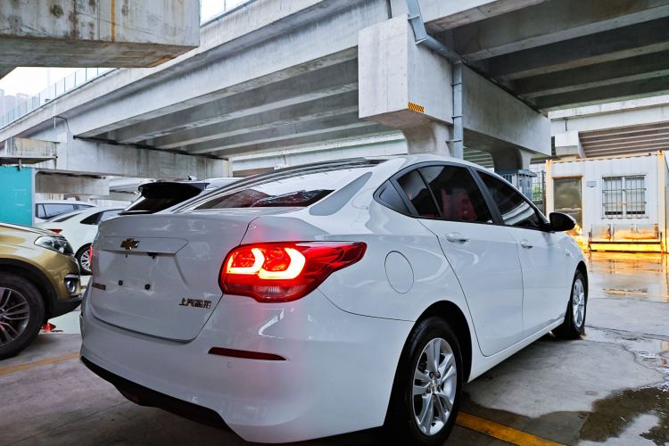 雪佛兰 科沃兹 2018款 320 手动欣悦版车身外观6005
