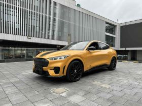 福特电马 2024款 GT风暴版