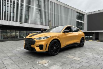 福特电马 2024款 GT风暴版