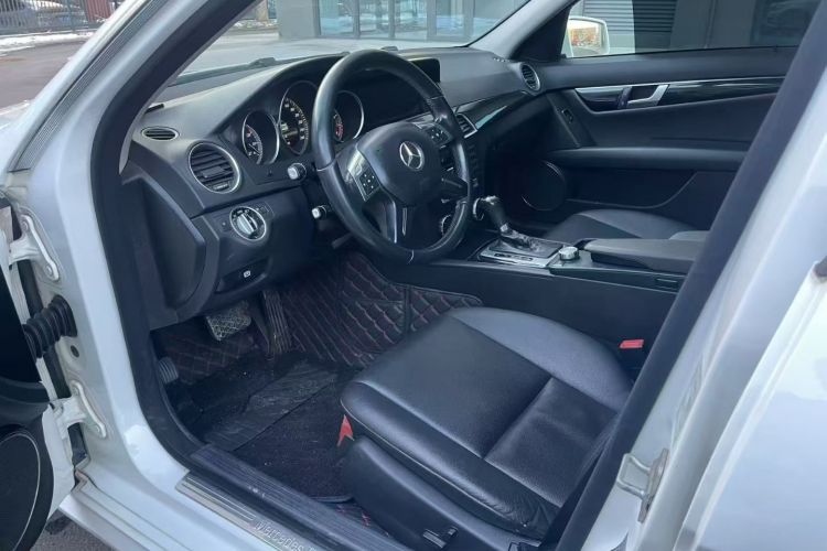 奔驰C级 2013款 C 180 经典型 Grand Edition中控内饰7003