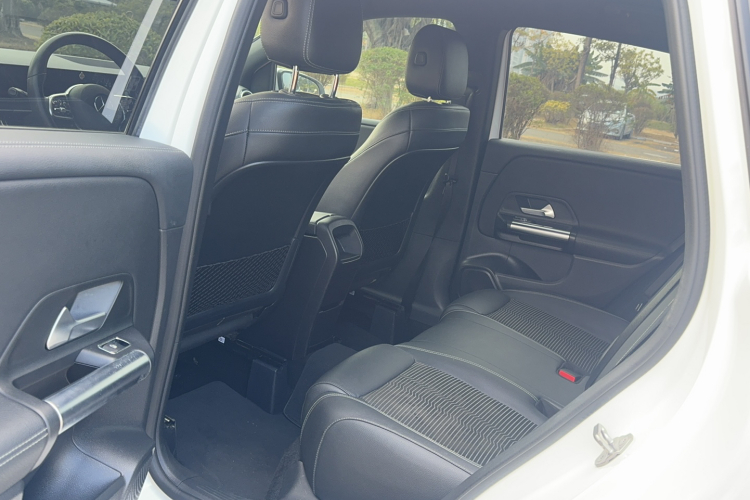 奔驰B级 2020款 B 180中控内饰7004