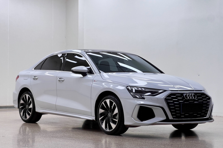 奥迪A3 2022款 A3L Limousine 35 TFSI 时尚运动型车身外观6002