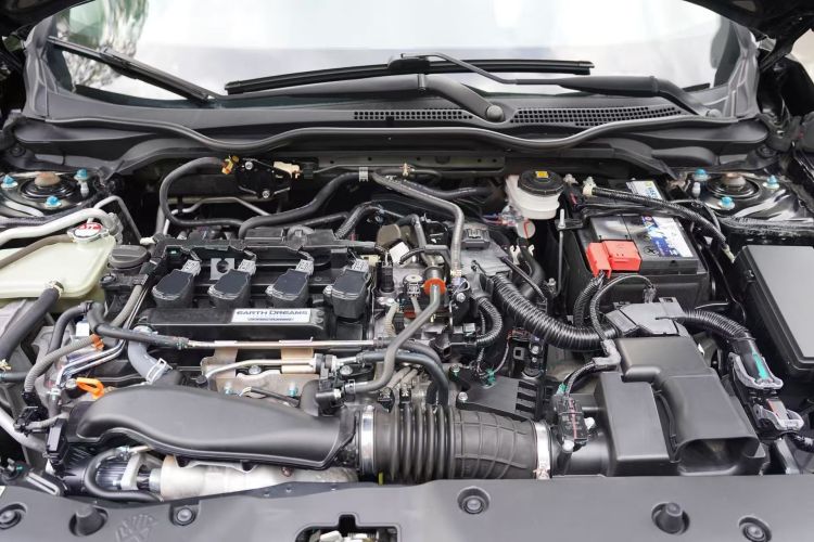 本田 思域 2016款 220TURBO CVT尊贵版中控内饰7006