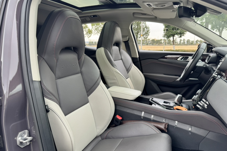 领克02 2019款 高能版 2.0T 自动两驱耀Pro版 国VI局部细节41