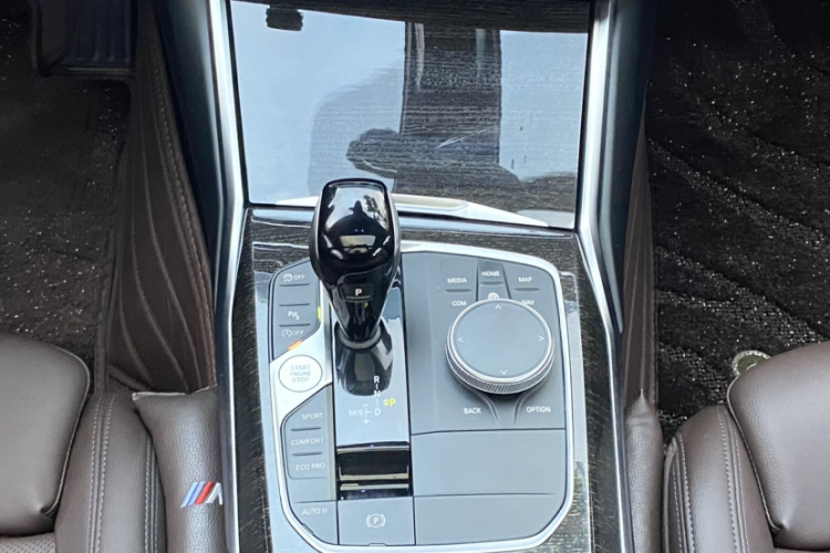 宝马3系 2022款 325Li M运动套装局部细节18