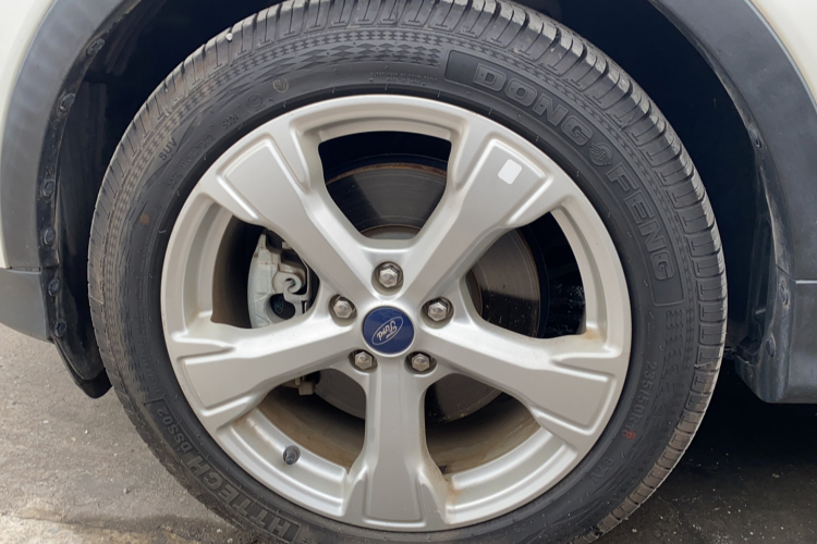 福特 翼虎 2018款 改款 EcoBoost 245 四驱豪翼型局部细节9001