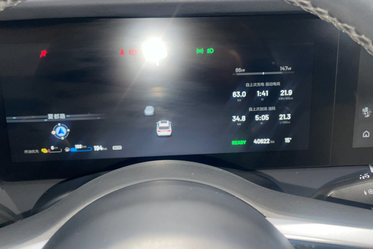 理想汽车 理想ONE 2021款 增程6座版中控内饰15