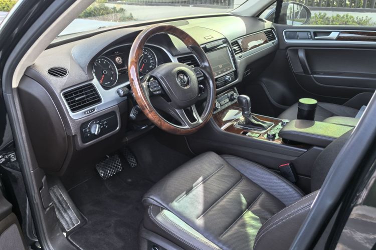 大众 途锐 2011款 3.0TSI 舒适型局部细节19