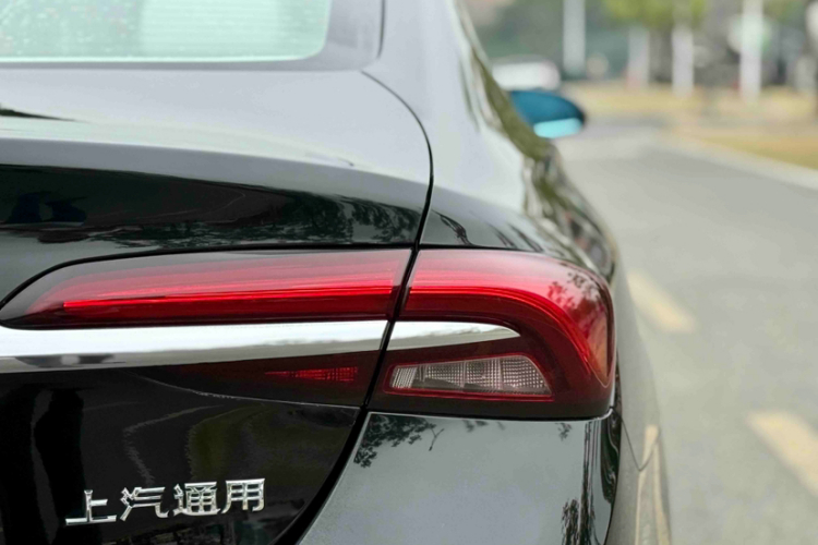 别克 君越 2019款 28T 精英型车身外观6005