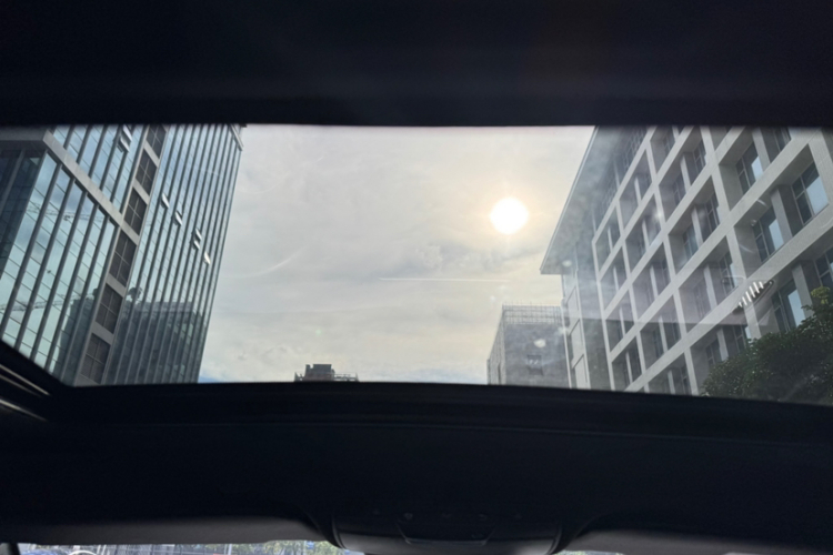 奔驰GLC轿跑 2020款 GLC 300 4MATIC 轿跑SUV中控内饰7008