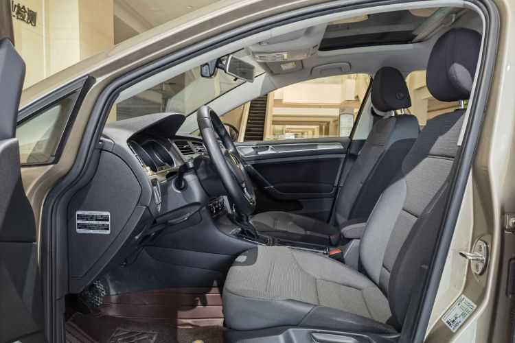 大众 高尔夫 2016款 1.6L 自动舒适型中控内饰7007