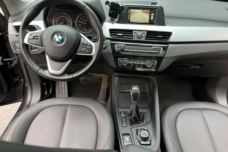 宝马X1 2016款 sDrive18Li 尊享型中控内饰7004