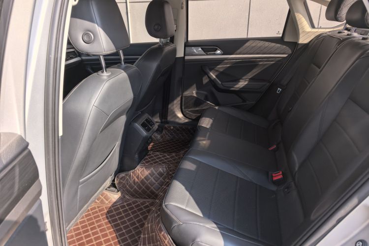 大众 朗逸 2022款 1.5L 自动舒适版中控内饰7004