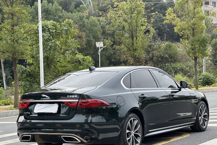 捷豹XFL 2022款 XFL 2.0T P250 两驱精英运动版车身外观6007