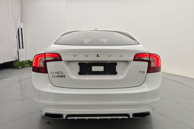 沃尔沃S60 2014款 S60L T5 智驭版车身外观6005
