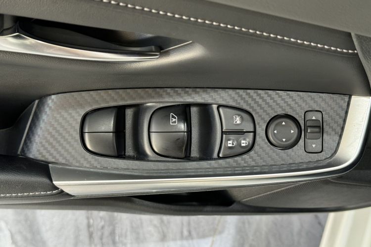 日产 轩逸 2021款 1.6L XL CVT悦享版中控内饰7008