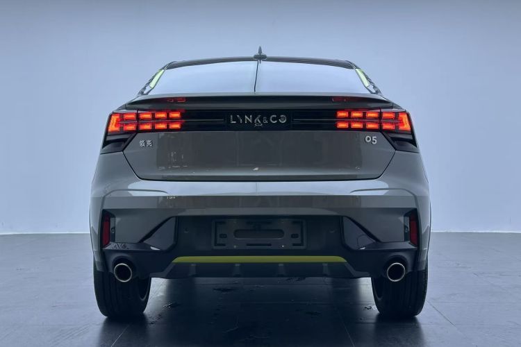 领克05 2020款 2.0TD 两驱耀Halo车身外观6004