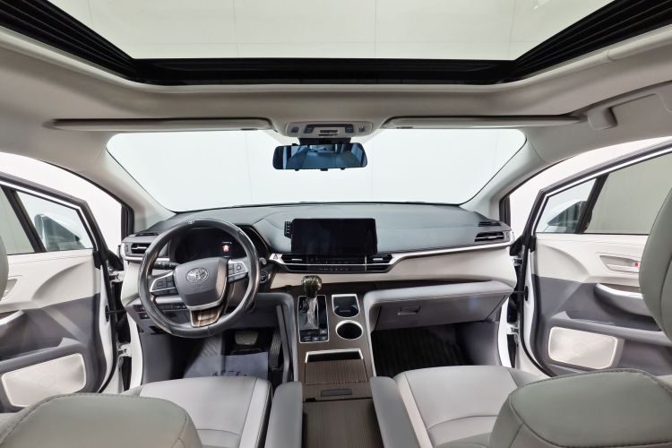 丰田 格瑞维亚 2024款 2.5L混动 舒适版中控内饰7008