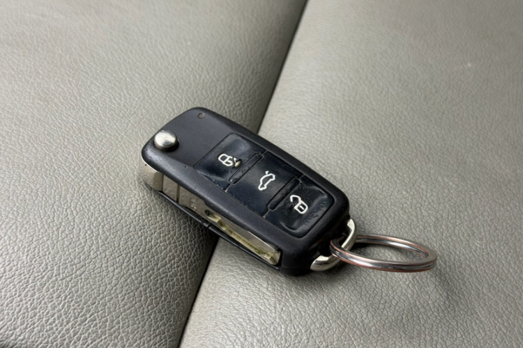 大众 途安 2013款 1.4T 手动风尚版5座中控内饰7004