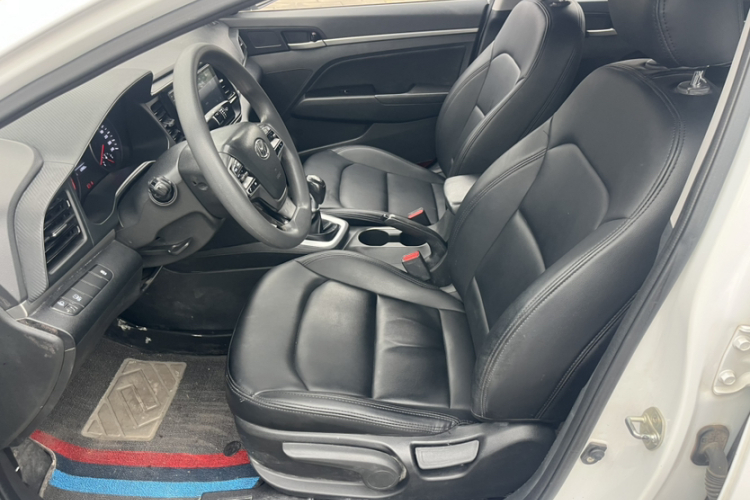 现代 领动 2019款 1.5L 手动智炫·活力型中控内饰7008