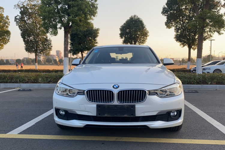 宝马3系 2019款 320Li xDrive 时尚型车身外观6001