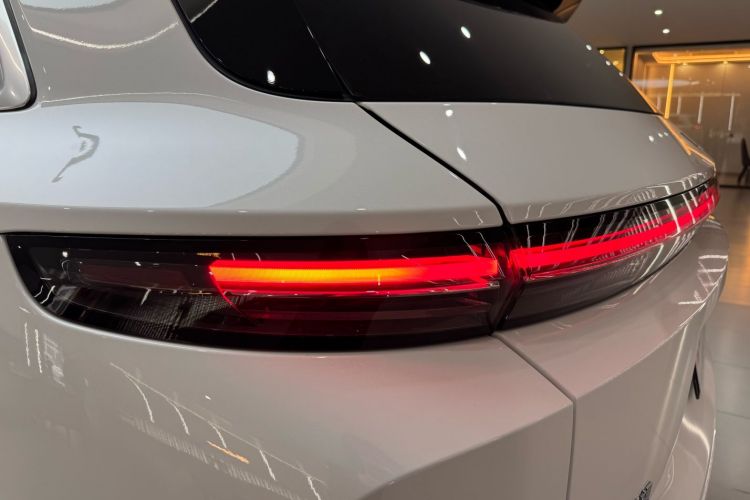 理想汽车 理想L7 2024款 MAX车身外观6009