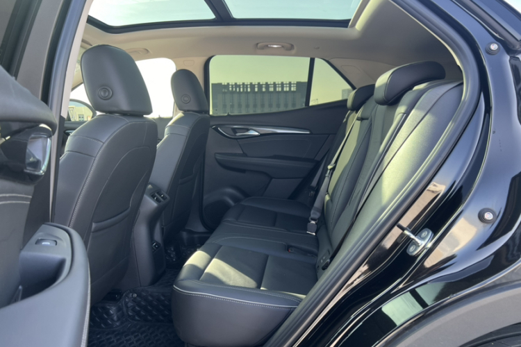 别克 2022款 改款 昂科威S 552T 两驱豪华型中控内饰7002