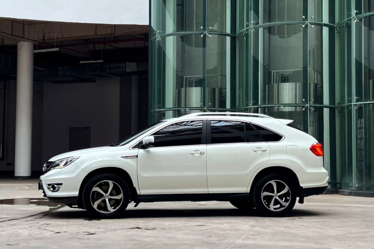 比亚迪S7 2016款 2.0T 自动尊贵型Plus车身外观6008