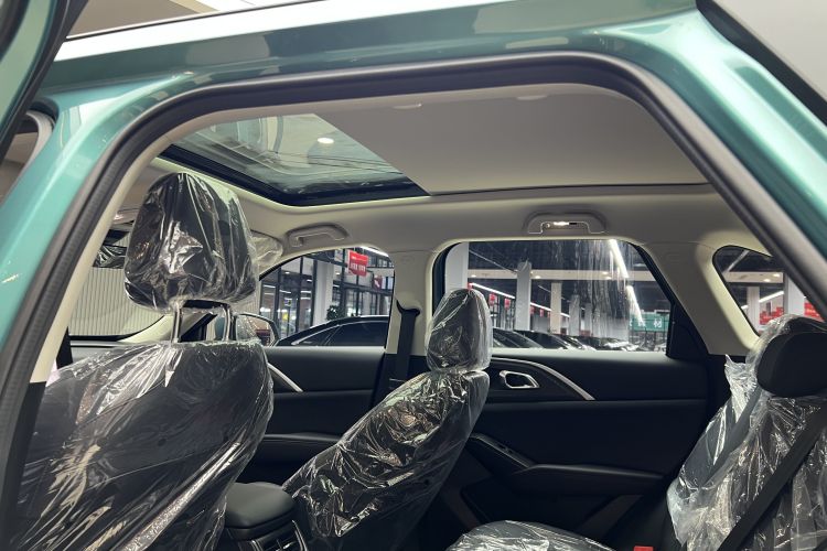 哈弗枭龙MAX 2025款 Hi4 165 Plus 长续航版车身外观6005