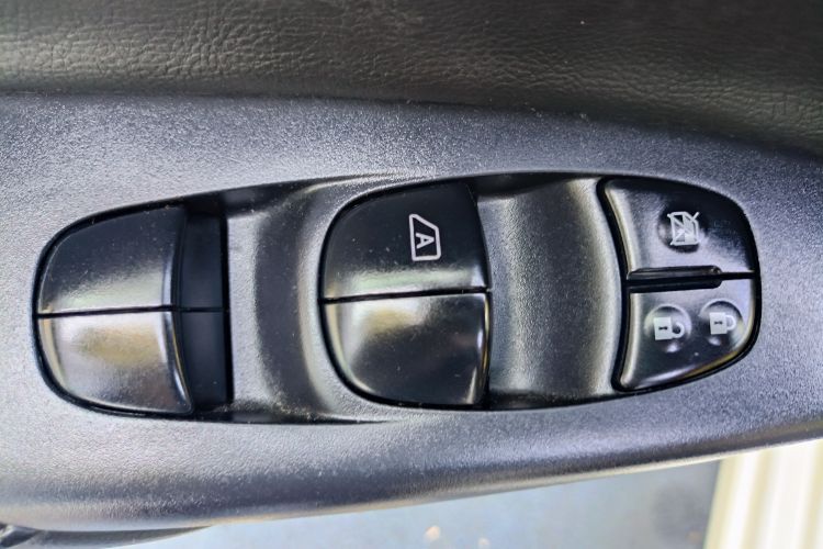 日产 轩逸 2024款 经典 1.6XL CVT豪华版局部细节9004